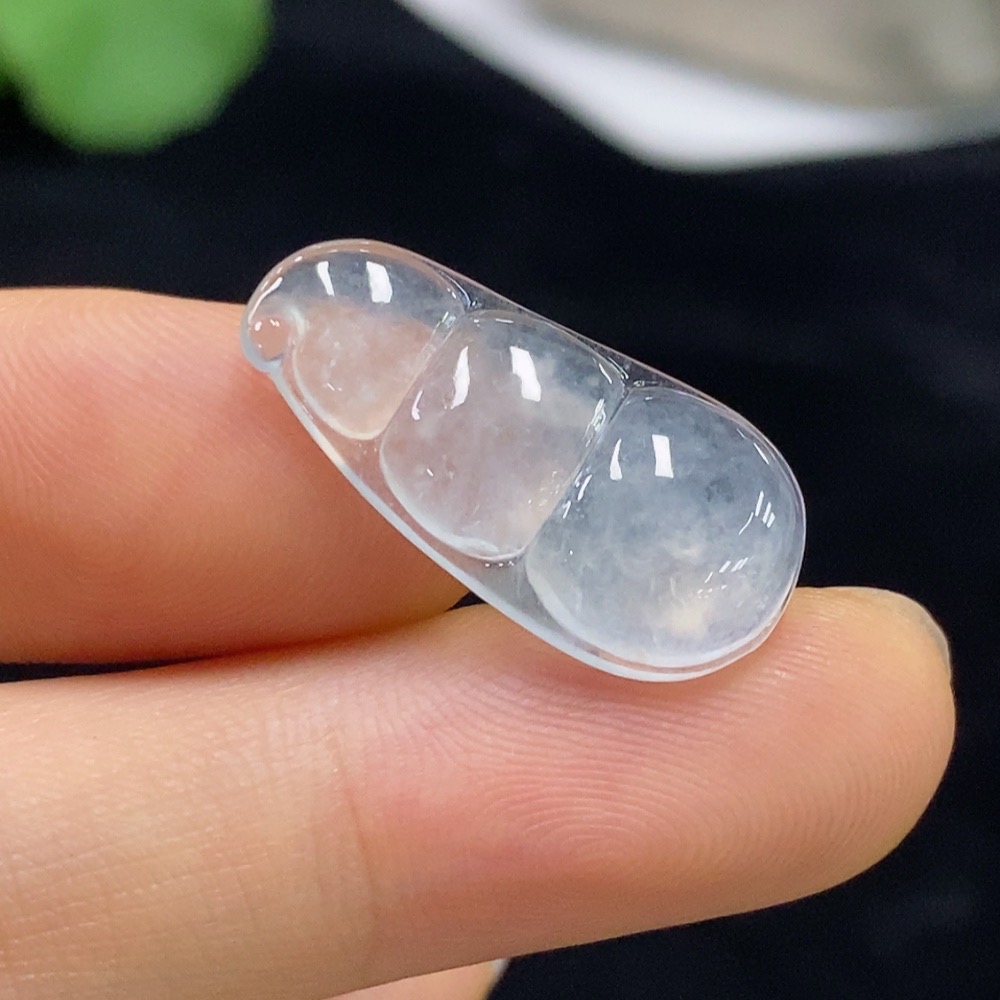 F33836168 Jadeite Lucky Bean Pendant