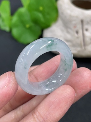 F43178999 翡翠指环 货品总重约9.38g 22圈口