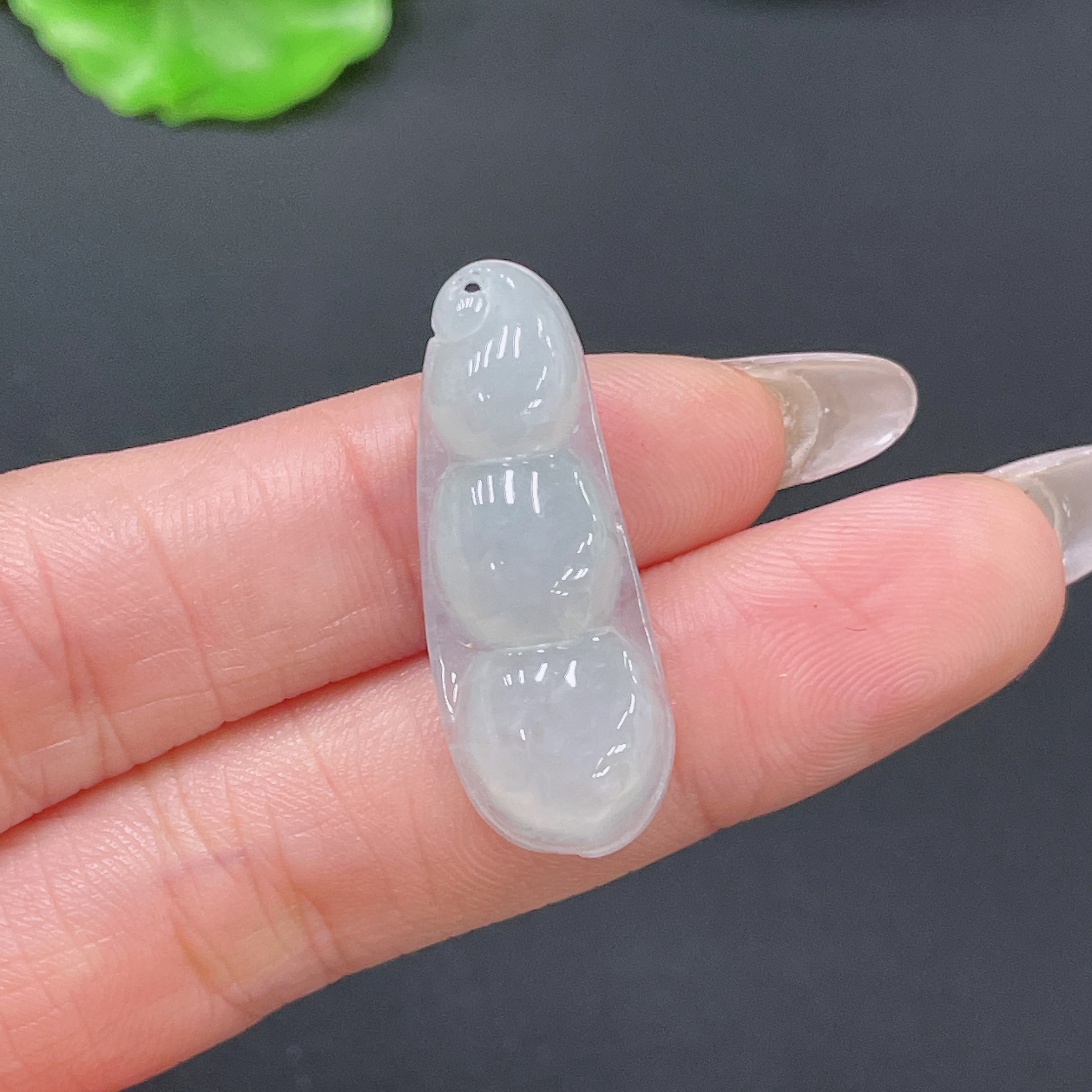 F35158748 Jadeite Bean Pendant Total Weight Approx. 3.24g