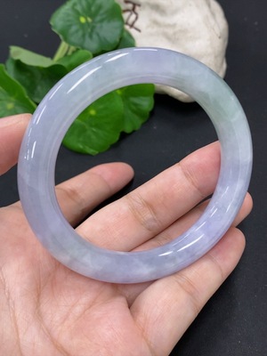F42955280 翡翠圆条手镯 圈口54.9 货品总重约53.22g