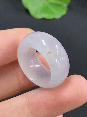 F42969302 翡翠指环  圈口9 货品总重约6.45g