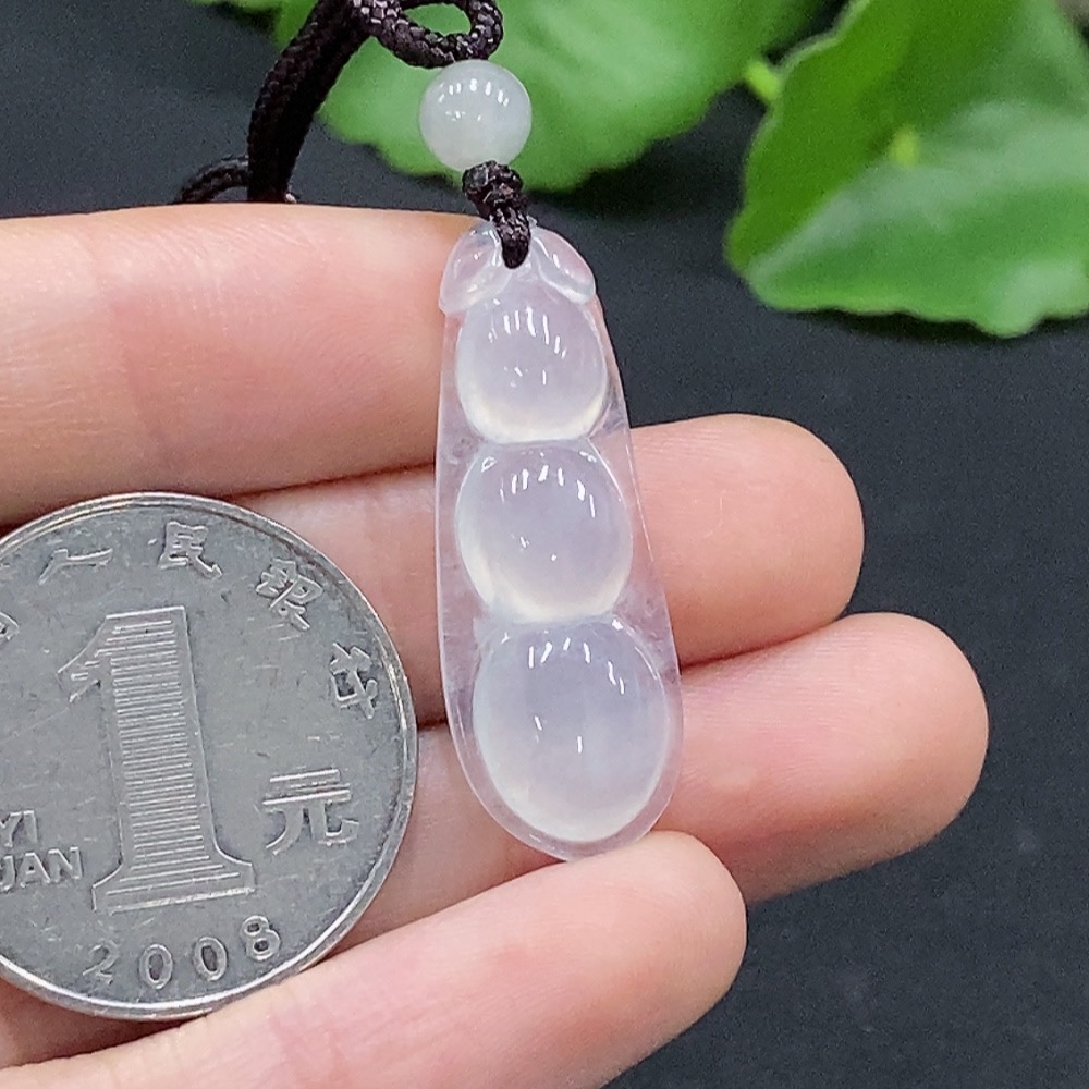 F33868001 Jadeite Lucky Bean Pendant