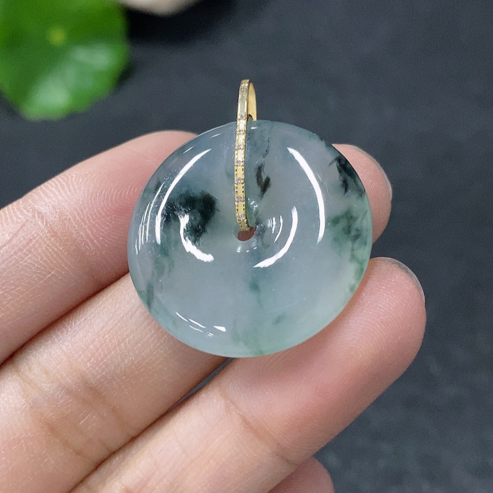 F34953298 Jadeite Pendant Peace Buckle with 18k Gold and Diamond Accents, Total Weight Approximately 7.82g