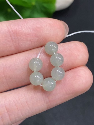 F35124561 Jadeite Beads Sell as a Lot