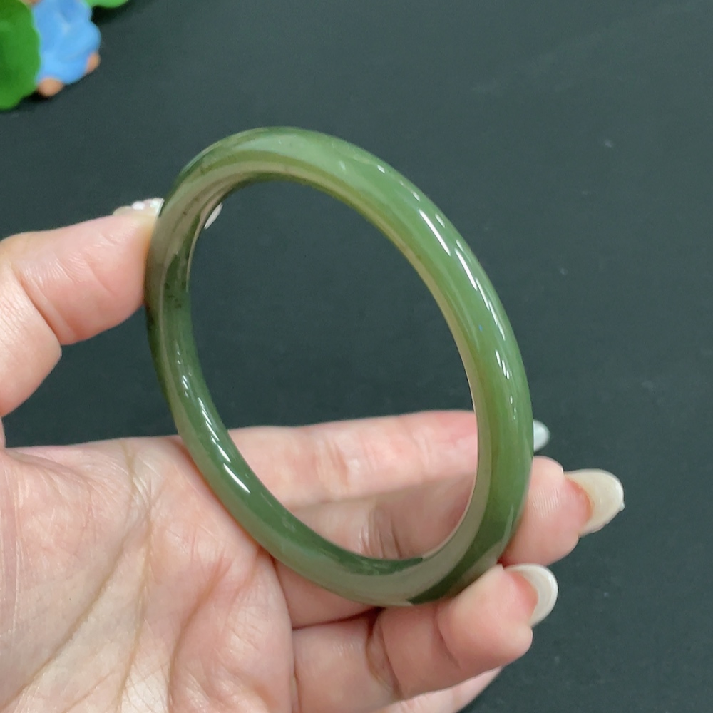 H27063678 Hetian Jade Round Bangle, Size 61.8, Total Weight Approx. 29.2g