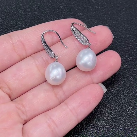 C35092010 Seawater Pearl Earrings Non-Gold Total Weight Approx. 5.42g Size 10.3mm