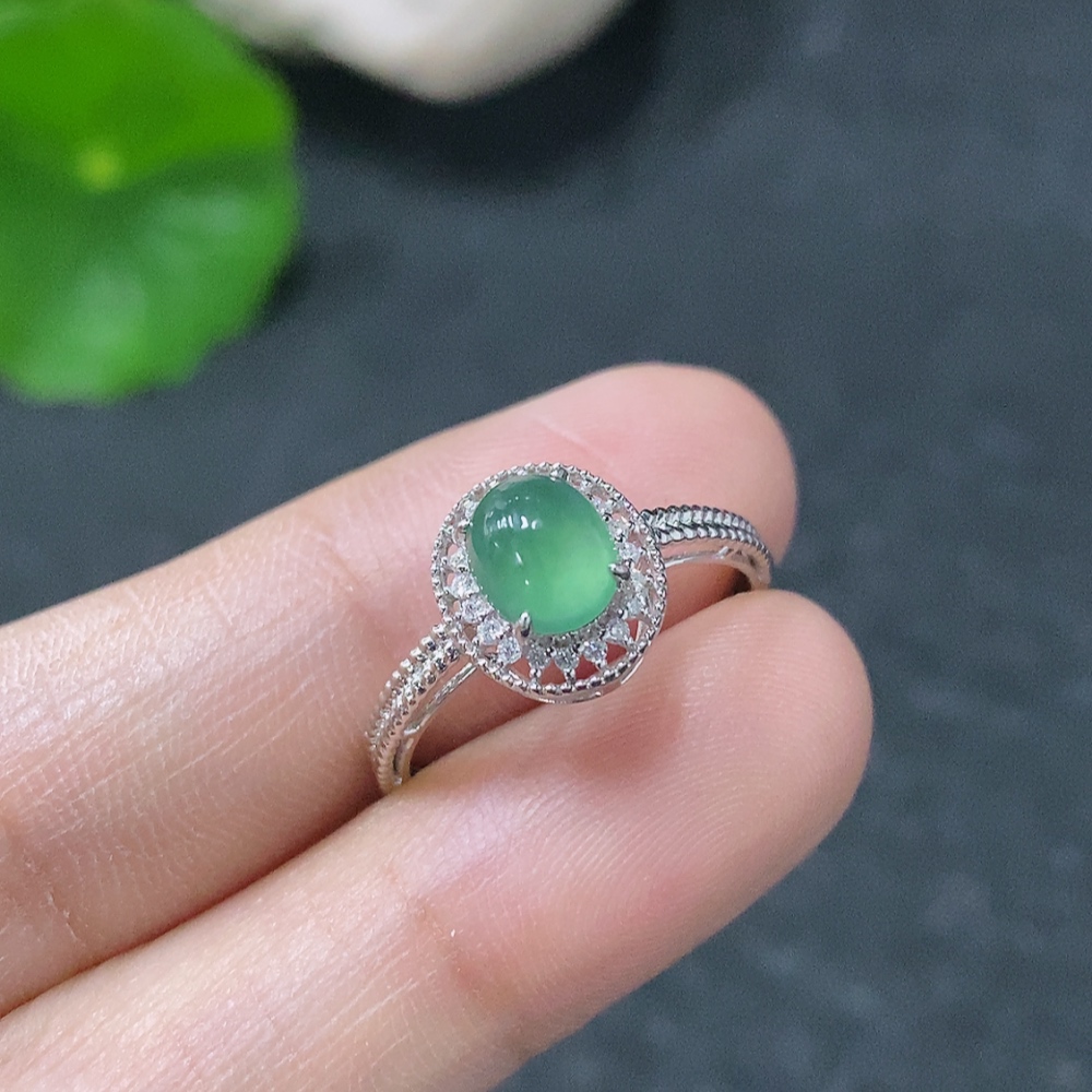 F32761675 Jadeite Inlaid Ring Size 14 18K Gold Total Weight 1.9g (with Diamond Accents)