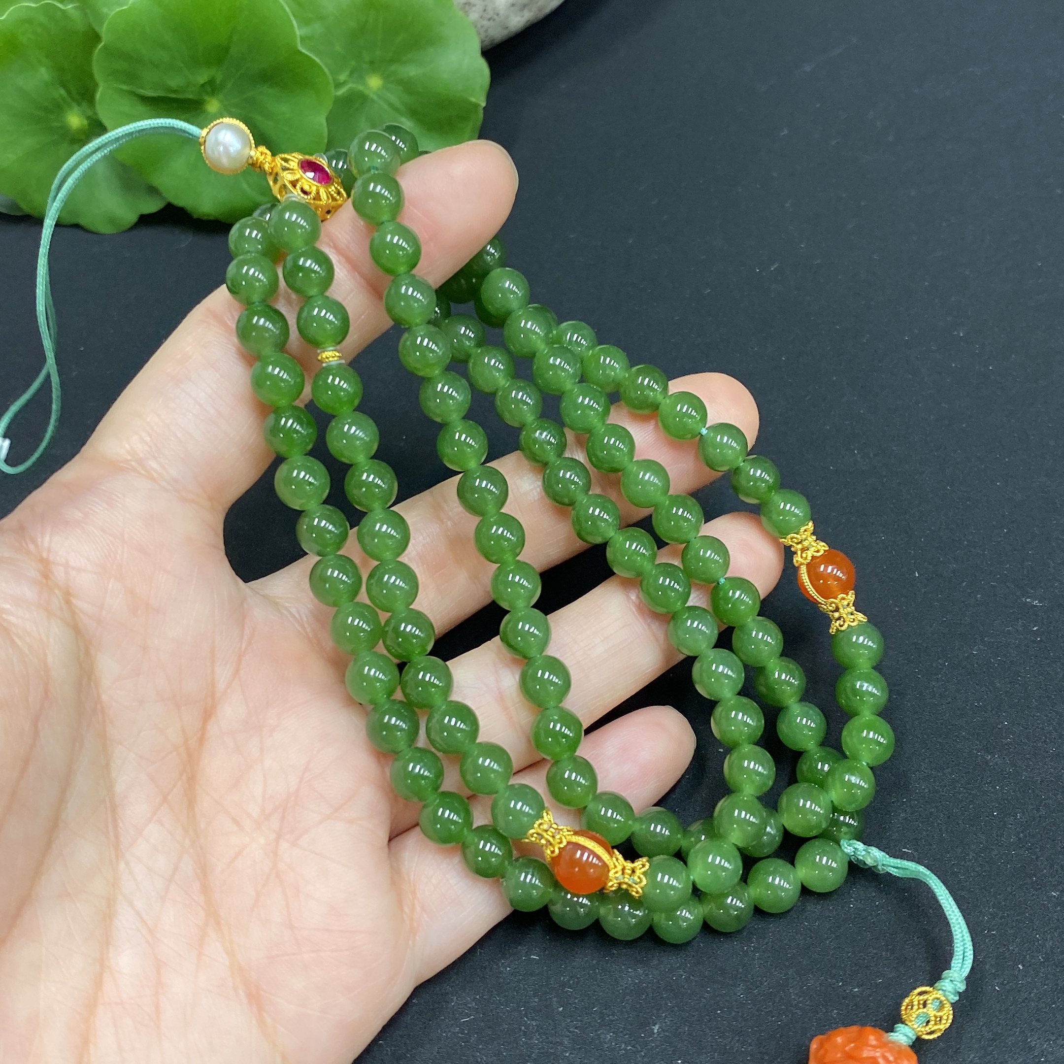 H32813914 Hetian Jade Bead Necklace