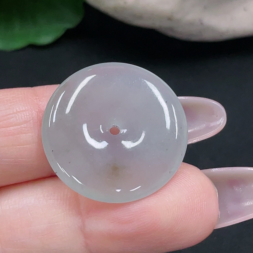 F34069191 Jadeite Safety Buckle Pendant, Total Weight Approx. 4.2g