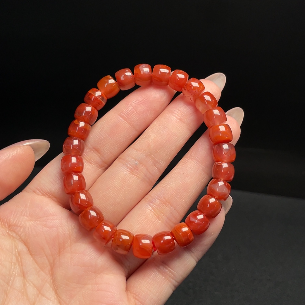 C34009551 Red Agate Bracelet with Visible Organic Matter, Total Weight Approx. 21.12g, Size About 8mm