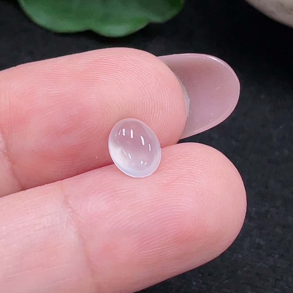 F32773170 Jadeite cabochon, total weight approx. 0.1g