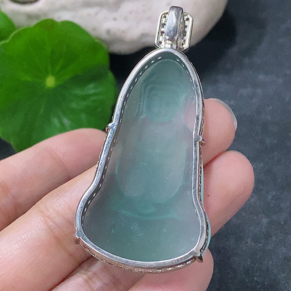 F34954855 Jadeite Inlaid Guanyin Pendant Non-Gold Total Weight Approx. 11.5g