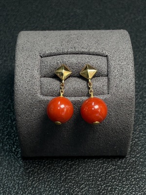 C31656553 Red Agate Earrings 18k Gold Approx. 2.85g 8.9mm