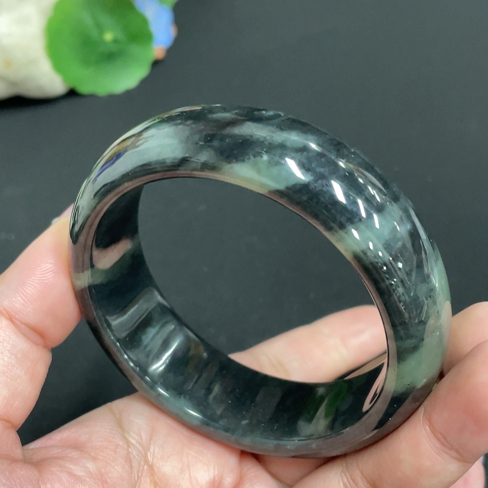 H33901805 Hetian Jade Round Bracelet Size 60.2 Total Weight Approx. 91.6g