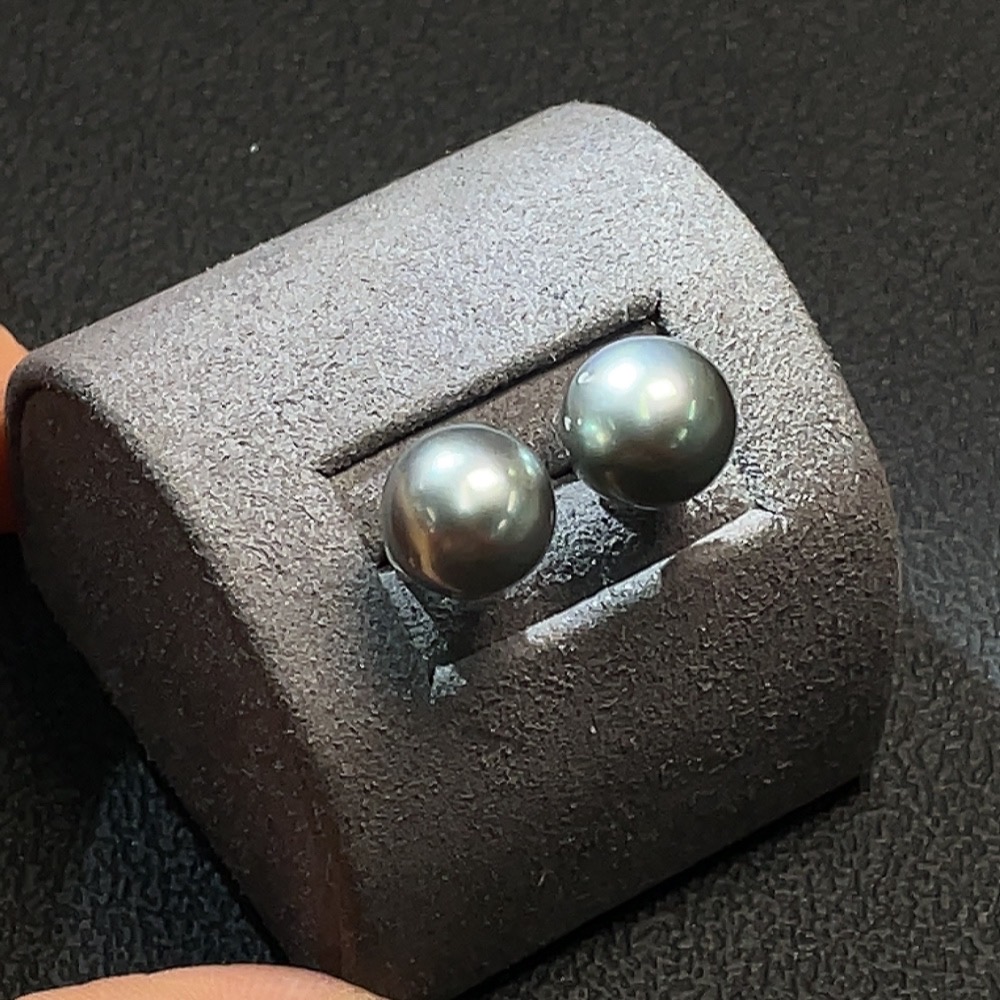 C24711468 Seawater pearl ear studs, non-gold setting, approx. 10mm, total weight about 3.41g, color origin undetermined