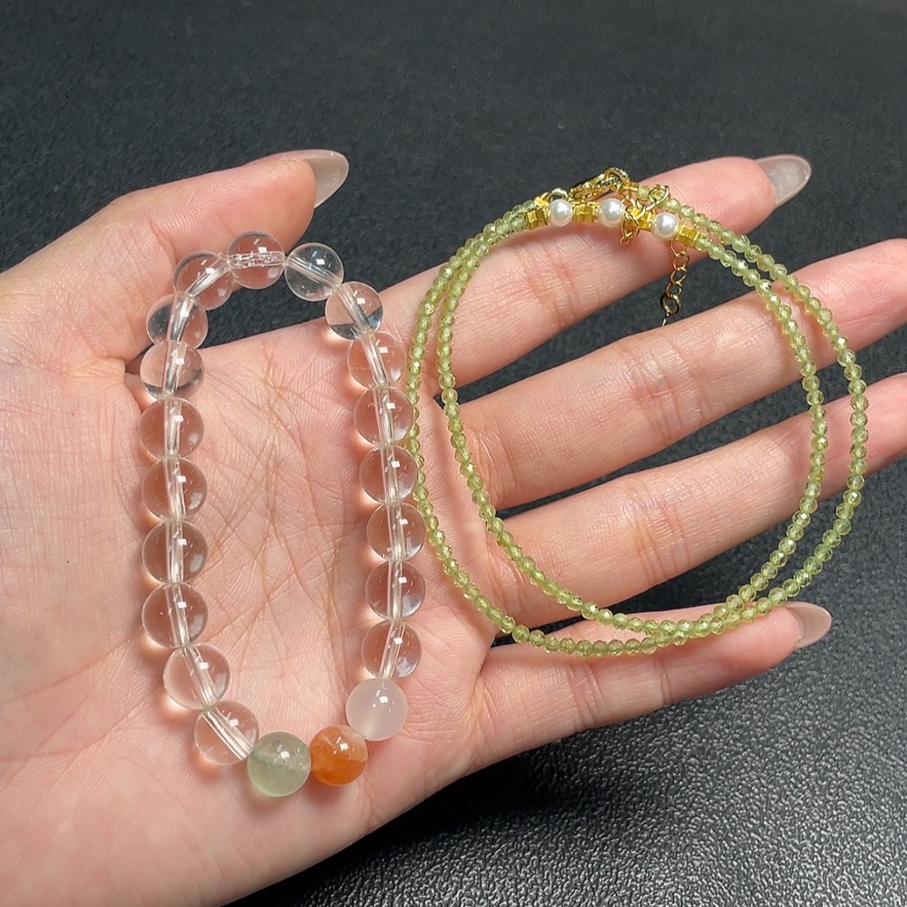 C34952489 Crystal Bracelet + Peridot Necklace Non-Gold, Stones May Be Non-Natural, Total Weight Approx. 21.44g, Sell as a Lot
