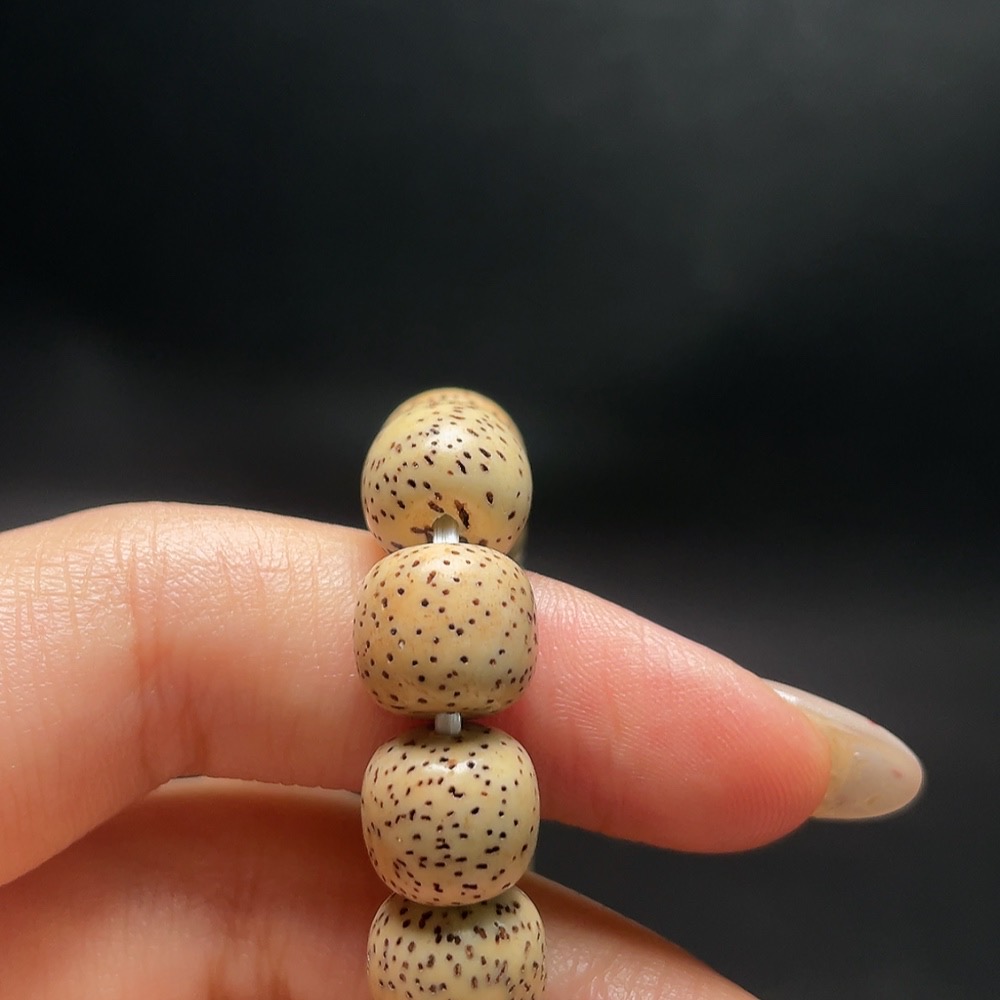 W35144091 Star and Moon Bodhi Bracelet (approx. 20.2g total weight, 10mm beads)