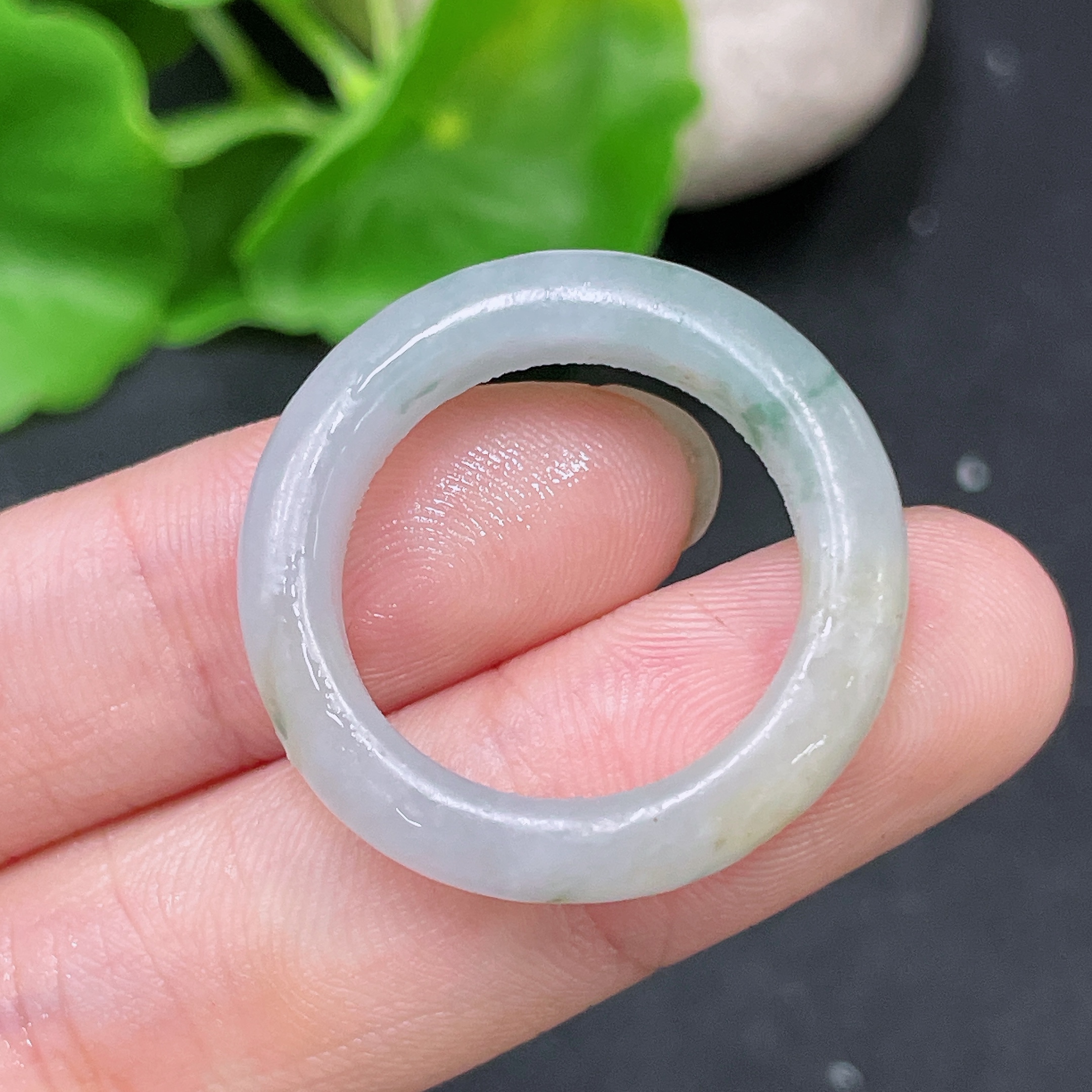 F33943956 Jadeite Unpolished Ring Total Weight Approx. 4.97g Size 20