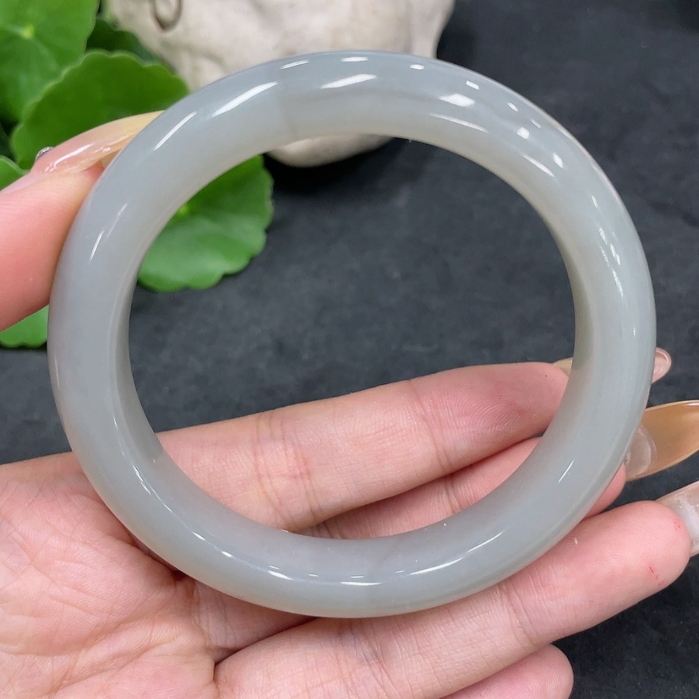 H32823555 Hetian Jade Round Bracelet Size 57.1 Total Weight Approx.54.6g
