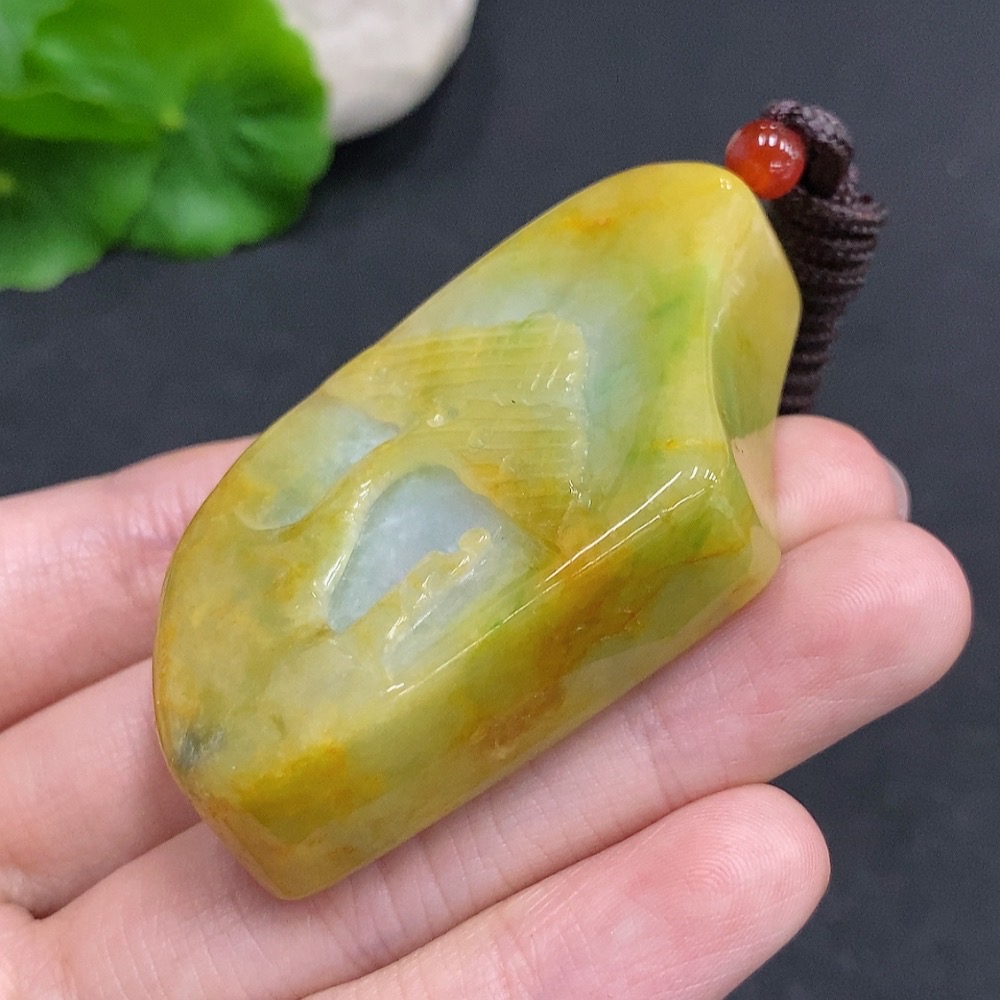 F34061636 Jadeite Hanging Ornament of Meeting Friends under a Pine Tree