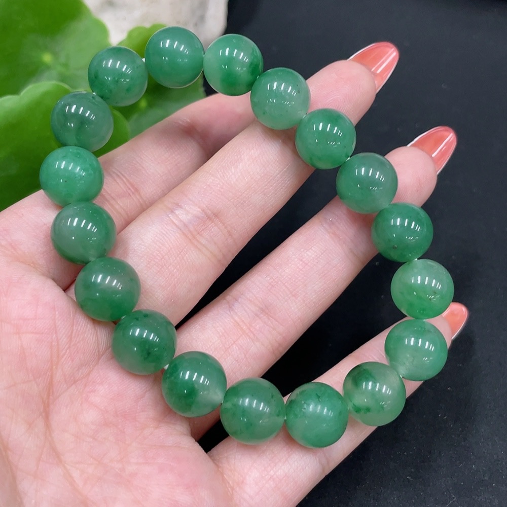H34026301 African Emerald (Dulong Jade)