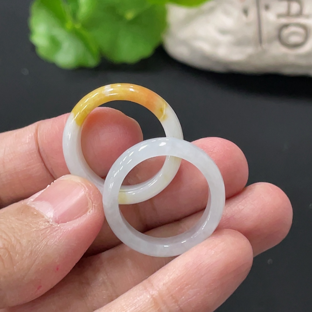 F35109722 Jadeite Ring 17.5/17 Size