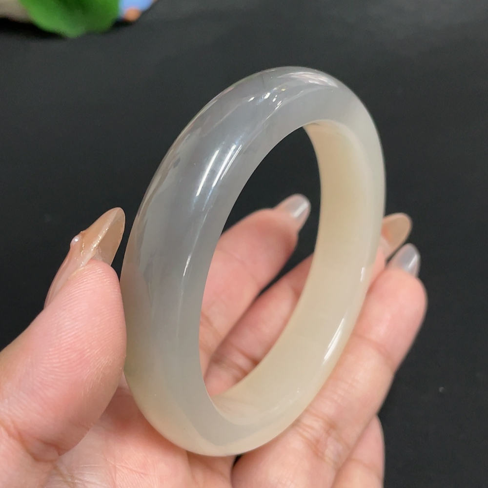 H32700395 Hetian Jade Round Bracelet Size 56.8 Total Weight Approx. 61.6g