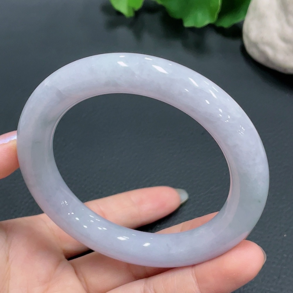 F22528624 Jadeite Bangle Size 57mm with Crack Total Weight 70.492g