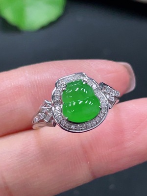 F23568292 Jadeite Gourd Inlaid Ring 18K Gold Size 16 Total Weight Approx. 3.66g
