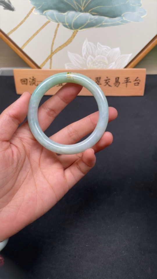 F27054790 JadeiteCircular Bangle, Inner Diameter 56.9, Total Weight Approx. 45.3g