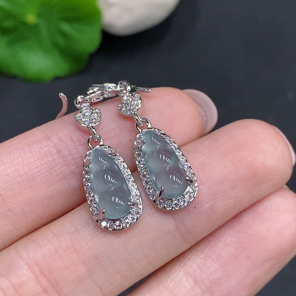 F34035128 Jadeite Blessing Bean Inlaid Earrings Non-Gold Inlaid Total Weight About 3.1g