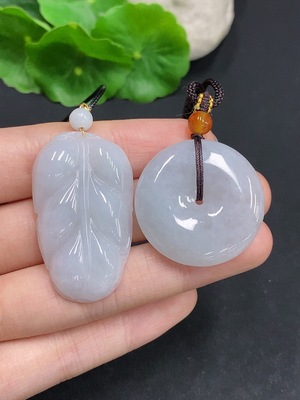 F32807024 One Lot of Jadeite Pendants with Non-Jadeite Beads
