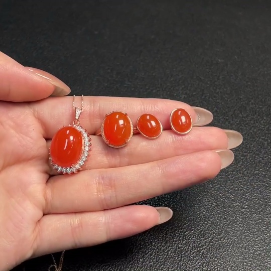 C31656758 South Red Agate Jewelry Non-Gold Total Weight Approx. 12.31g Sell as a Lot