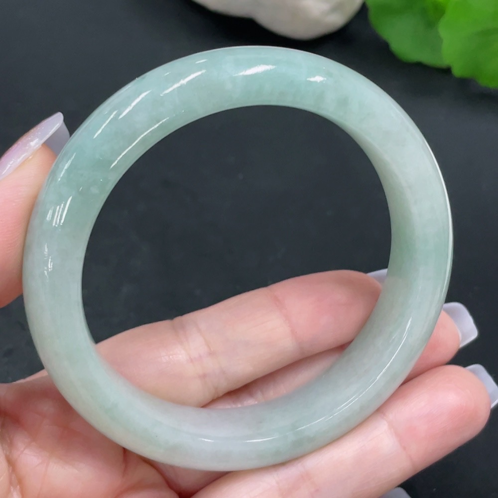 F27064645 Jadeite Round Bangle Size 56.4 Total Weight Approx. 66.7g