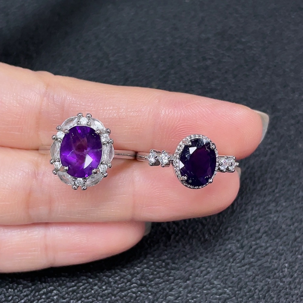 C34989726 Crystal Ring Non-Gold Adjustable Total Weight Approx. 5.26g Sell as a Lot