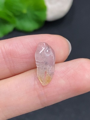 F32793036 Jadeite Crab Claw Pendant Total Weight About 0.2g
