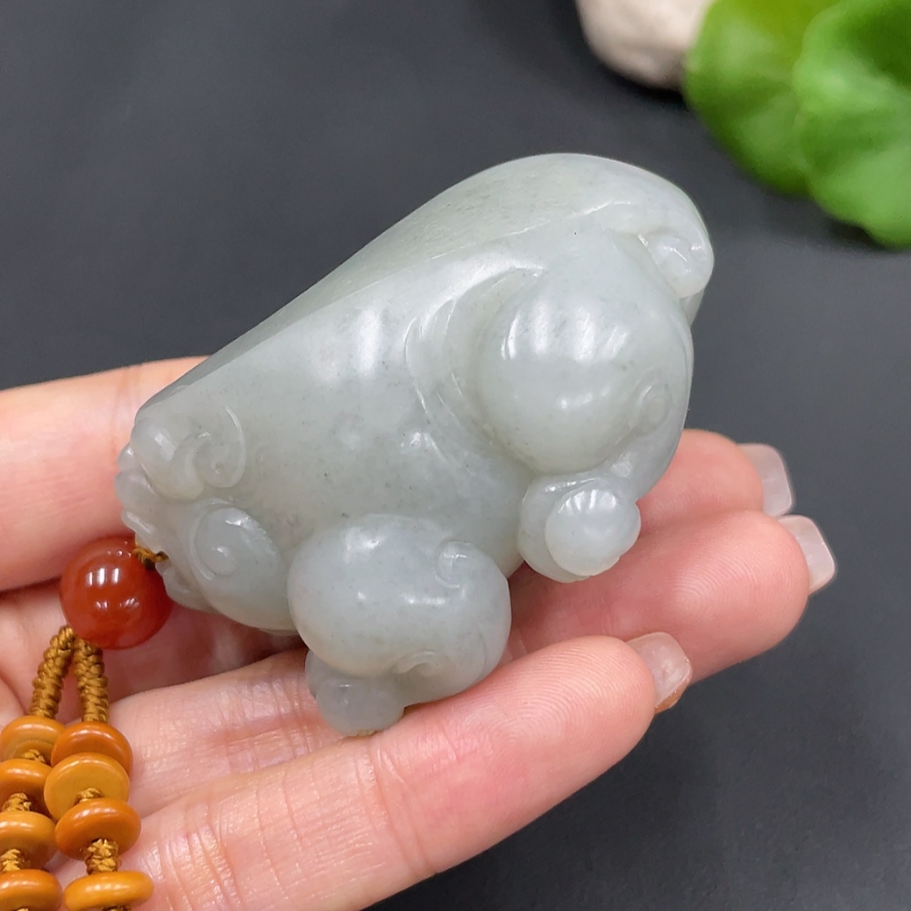 H23558640 Hetian Jade Handheld Piece Pi Xiu Chain Not Hetian Jade Total Weight Approx. (Including Chain) 88.3g