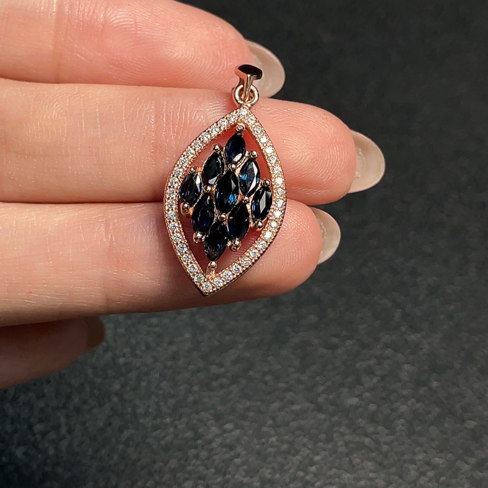 C32782841 Sapphire Pendant Non-Gold Total Weight Approx. 3.25g