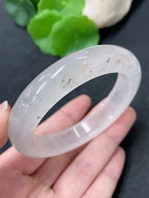 H41945374 非洲翠（独龙玉）正圈手镯  圈口56.7   货品总重约52.7g
