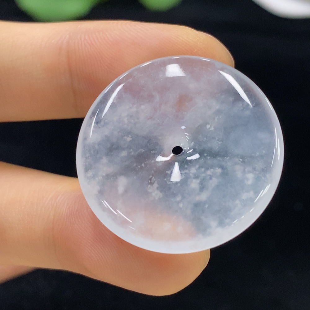 F33912281 Jadeite Peace Knot Pendant, Total Weight Approximately 6.35g