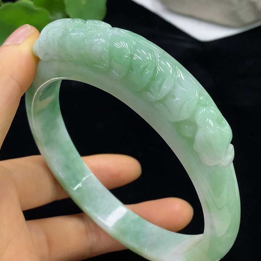 F34949143 Jadeite Round Bangle Total Weight about 104.15g Size 74.5