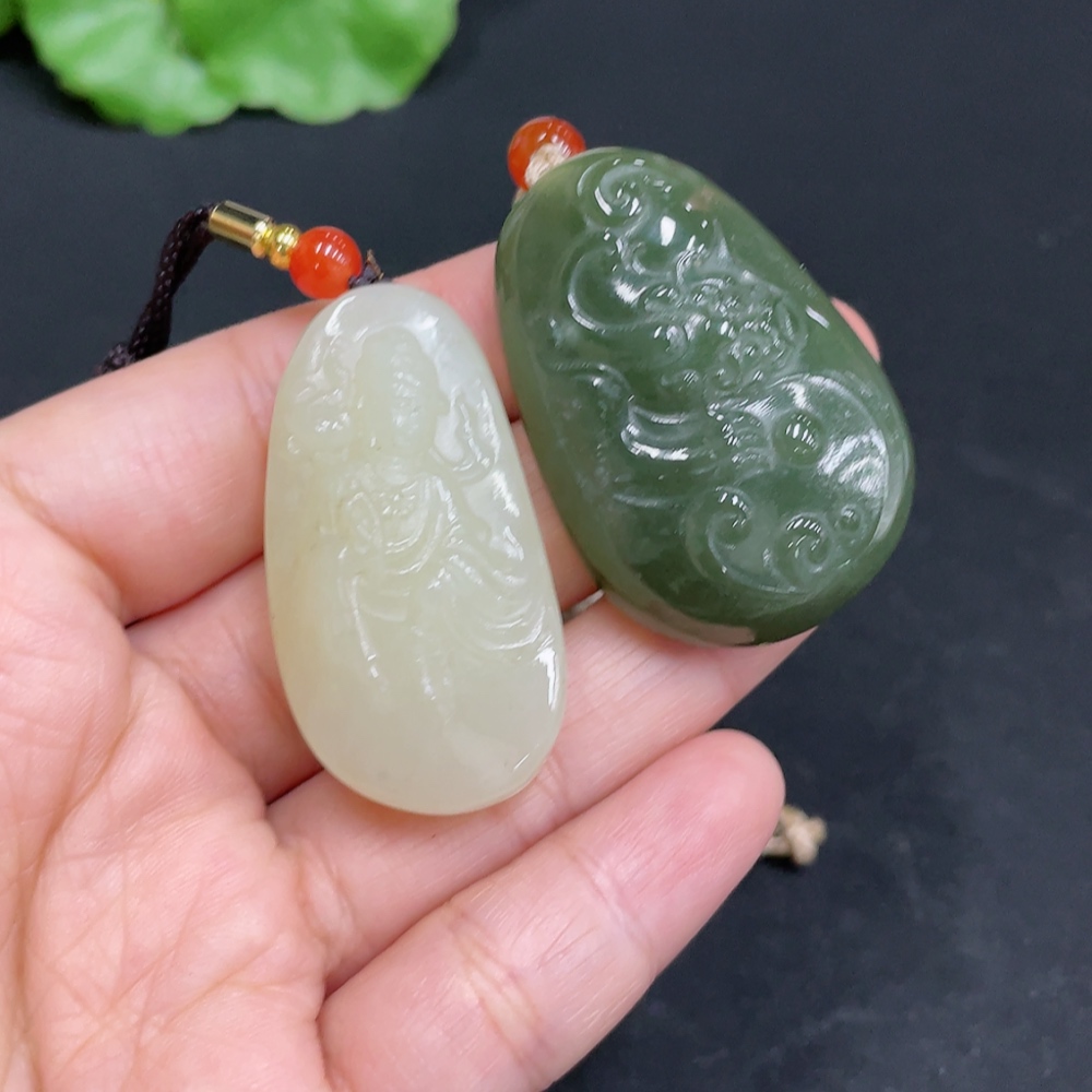 H35111160 Hetian Jade Pendant Guanyin Auspicious Beast
