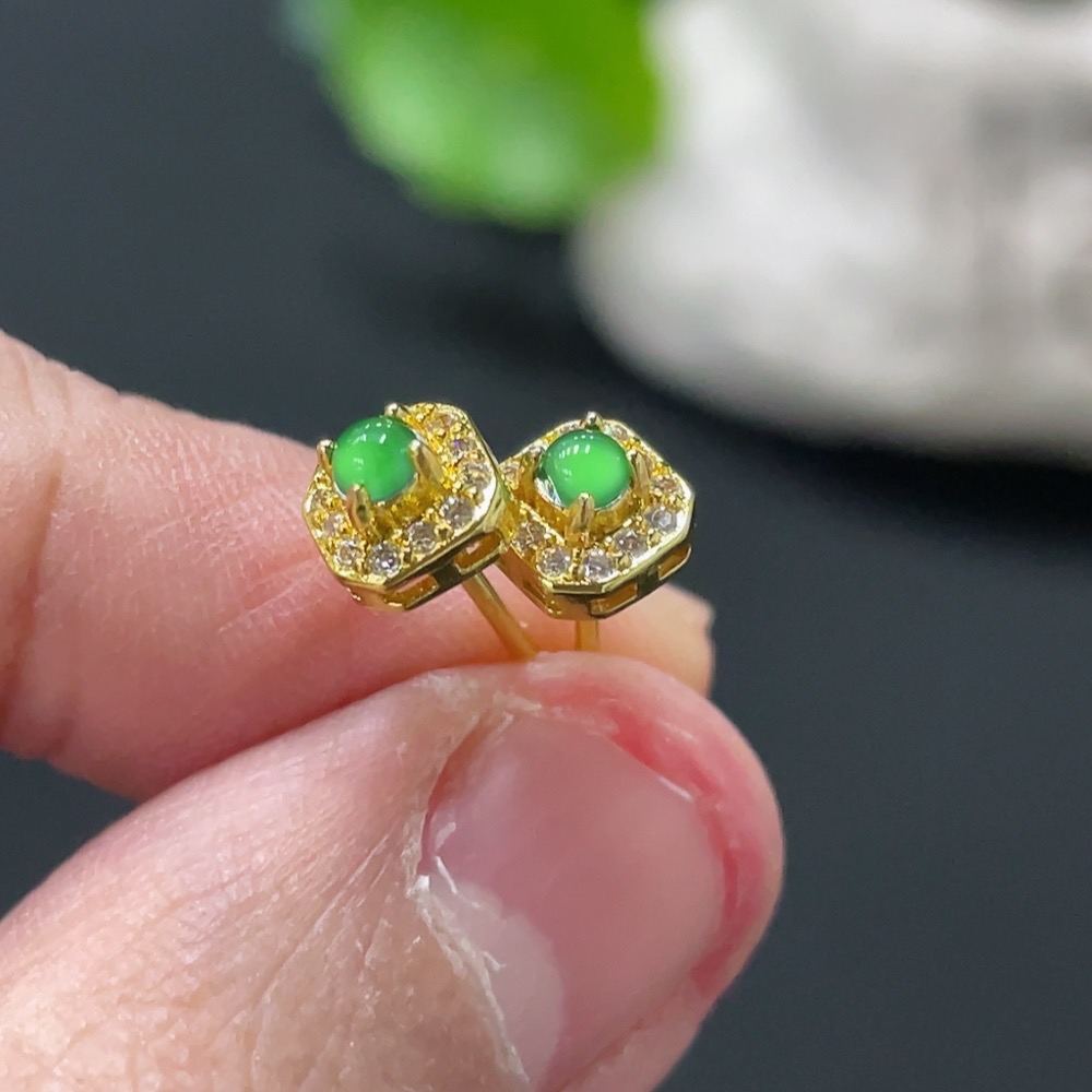 F34059170 Jadeite cabochon stud earrings pair non-gold setting total weight approx. 0.7g