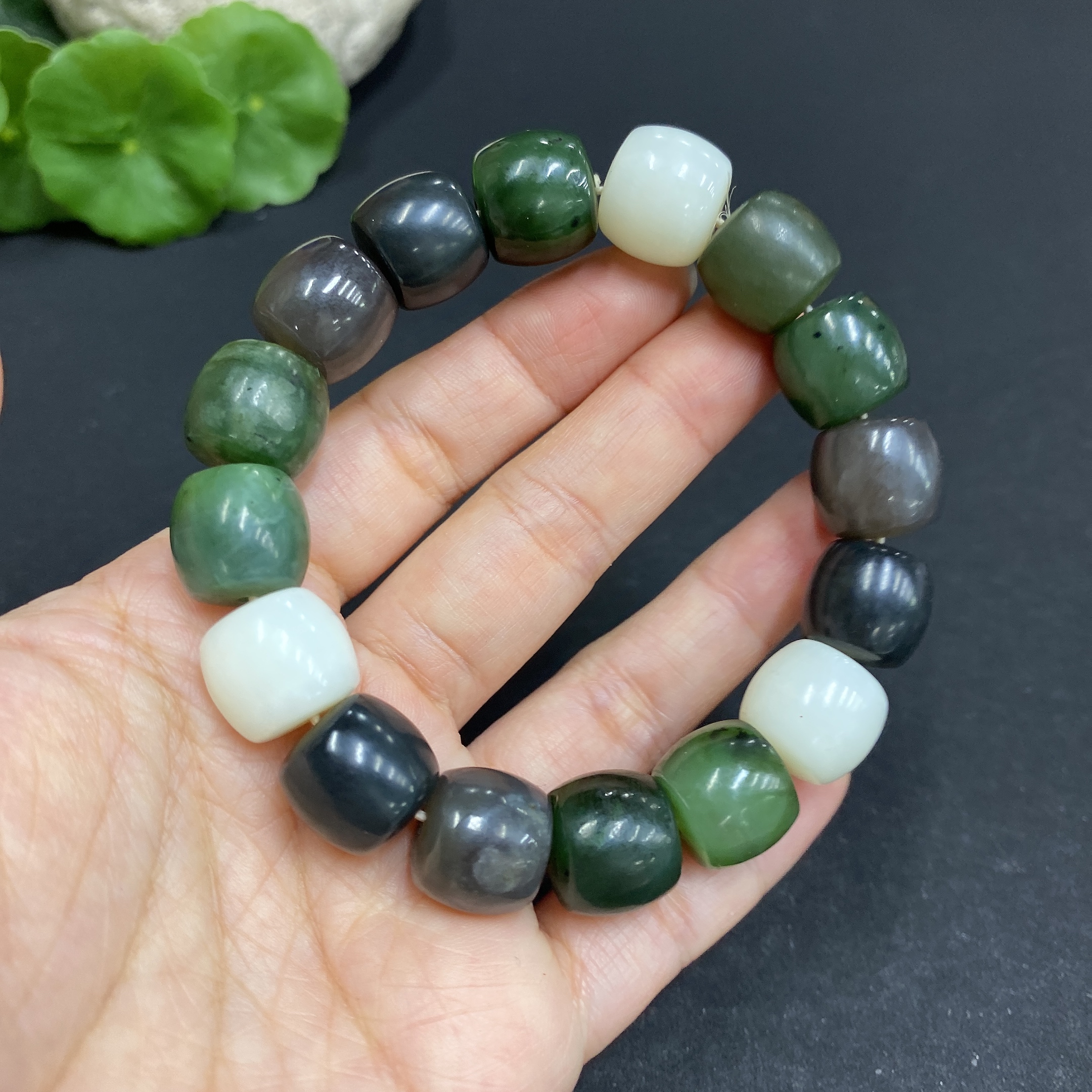 H33902799 Hetian Jade Bracelet, Approx. 12.5mm, Total Weight Approx. 66.5g