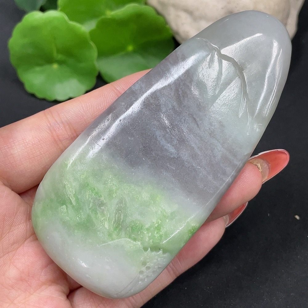 H34027725 Hetian Jade Handheld Piece Landscape Total Weight Approximately 130.9g