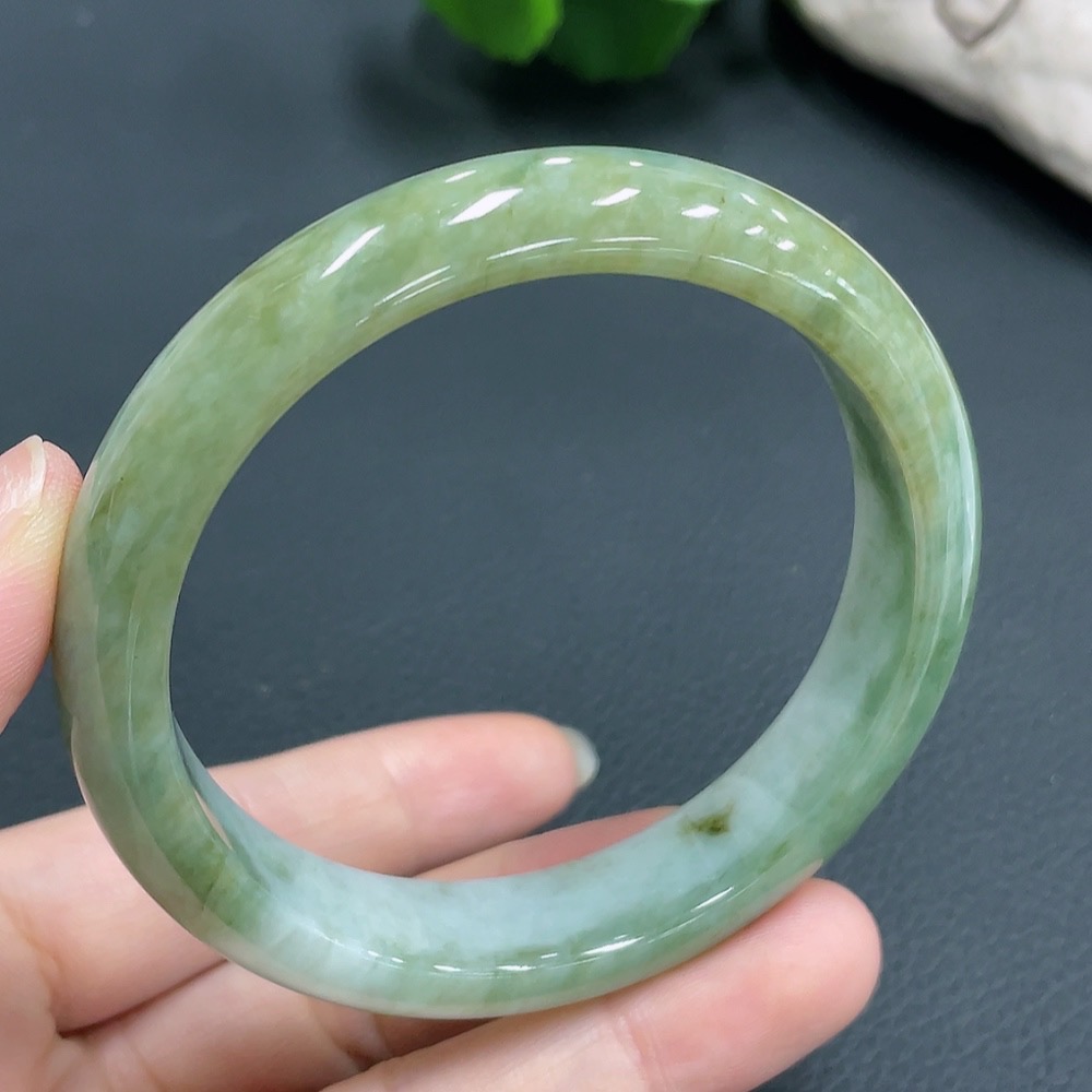 F22482090 Jadeite Bangle Size 57.8mm Total Weight 55.258g