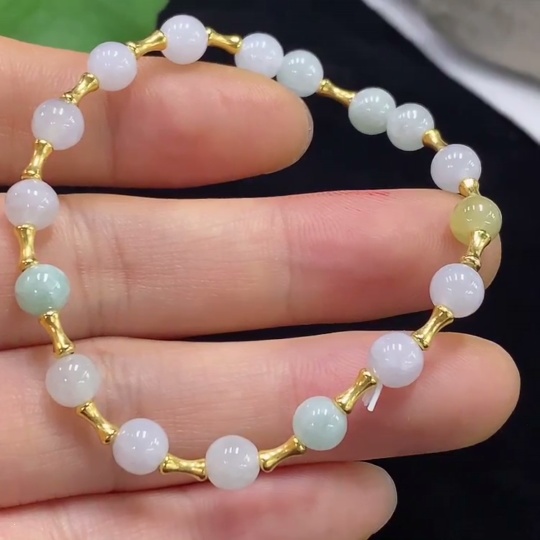 F31586668 Jadeite Bracelet Approx. 5.3mm Total Weight Approx. 5.07g 18k Color Origin Undetermined