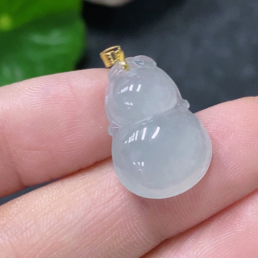 F34043626 Jadeite Pendant Gourd 18k Total Weight Approx. 2.32g