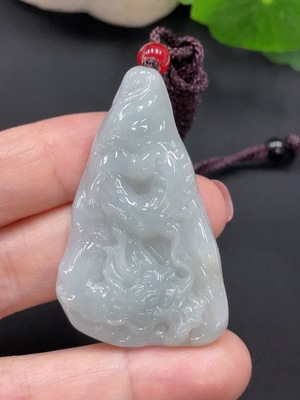 F24836052 翡翠挂件 龙牌 重约14.64g