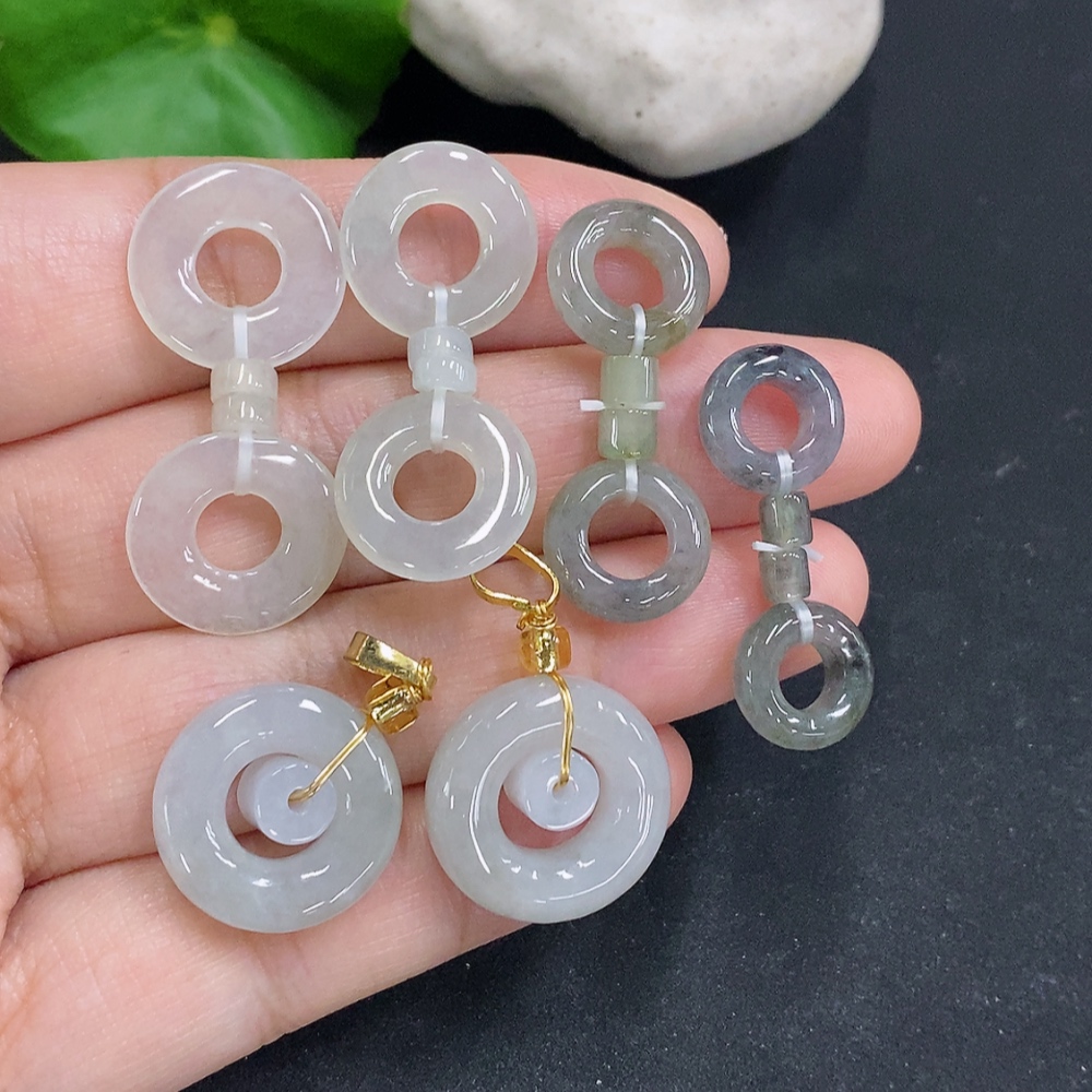 F28289072 Jadeite Pendants Sell as a Lot Non-Gold Inlaid